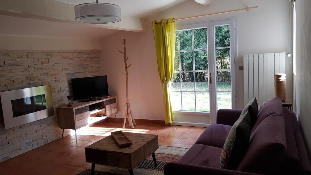 Ferienwohnung Au Bord De L'Alzon Uzès Exterior foto